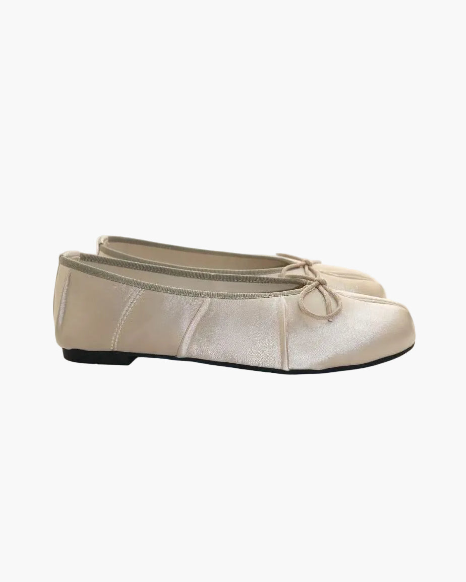 Satin Wrinkles Tabi Ballet Flats