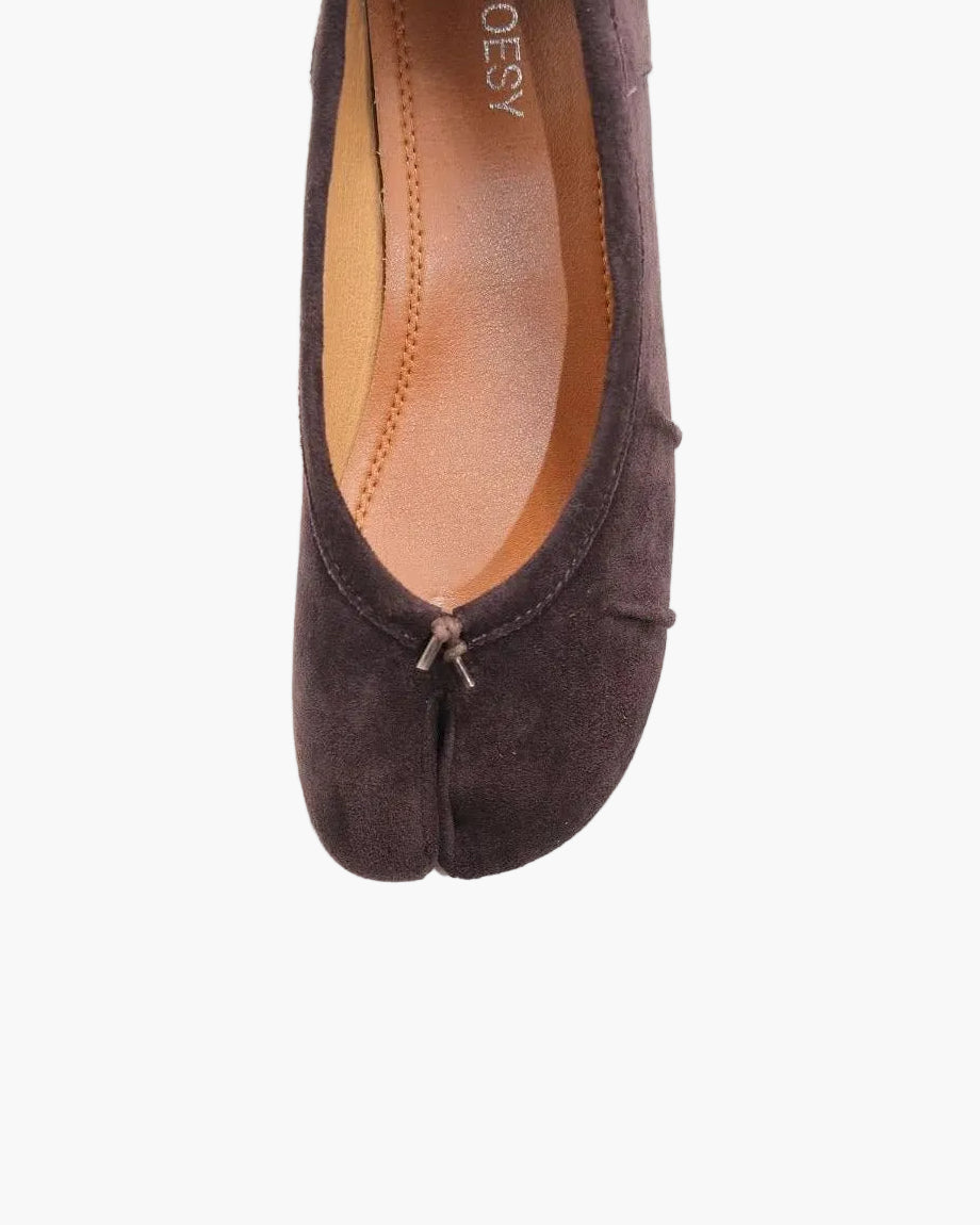 Wrinkles Tabi Pumps
