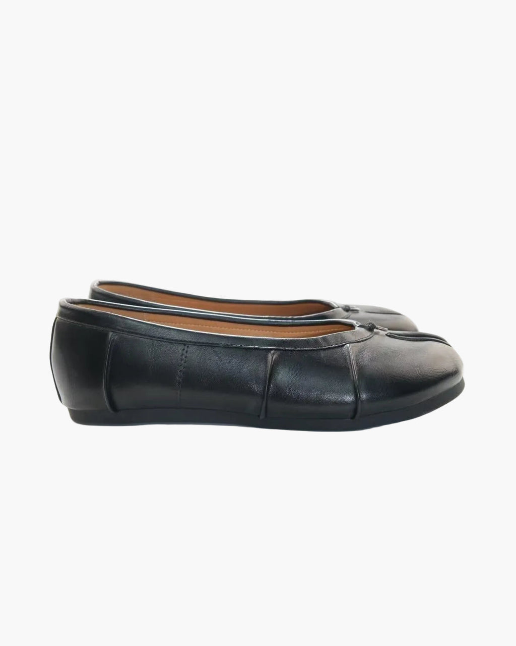 Wrinkles Tabi Ballet Flats