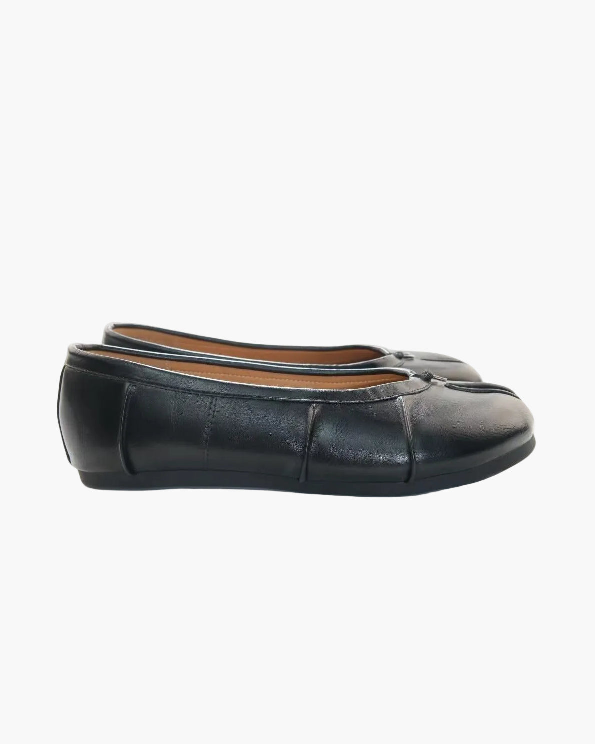 Wrinkles Tabi Ballet Flats
