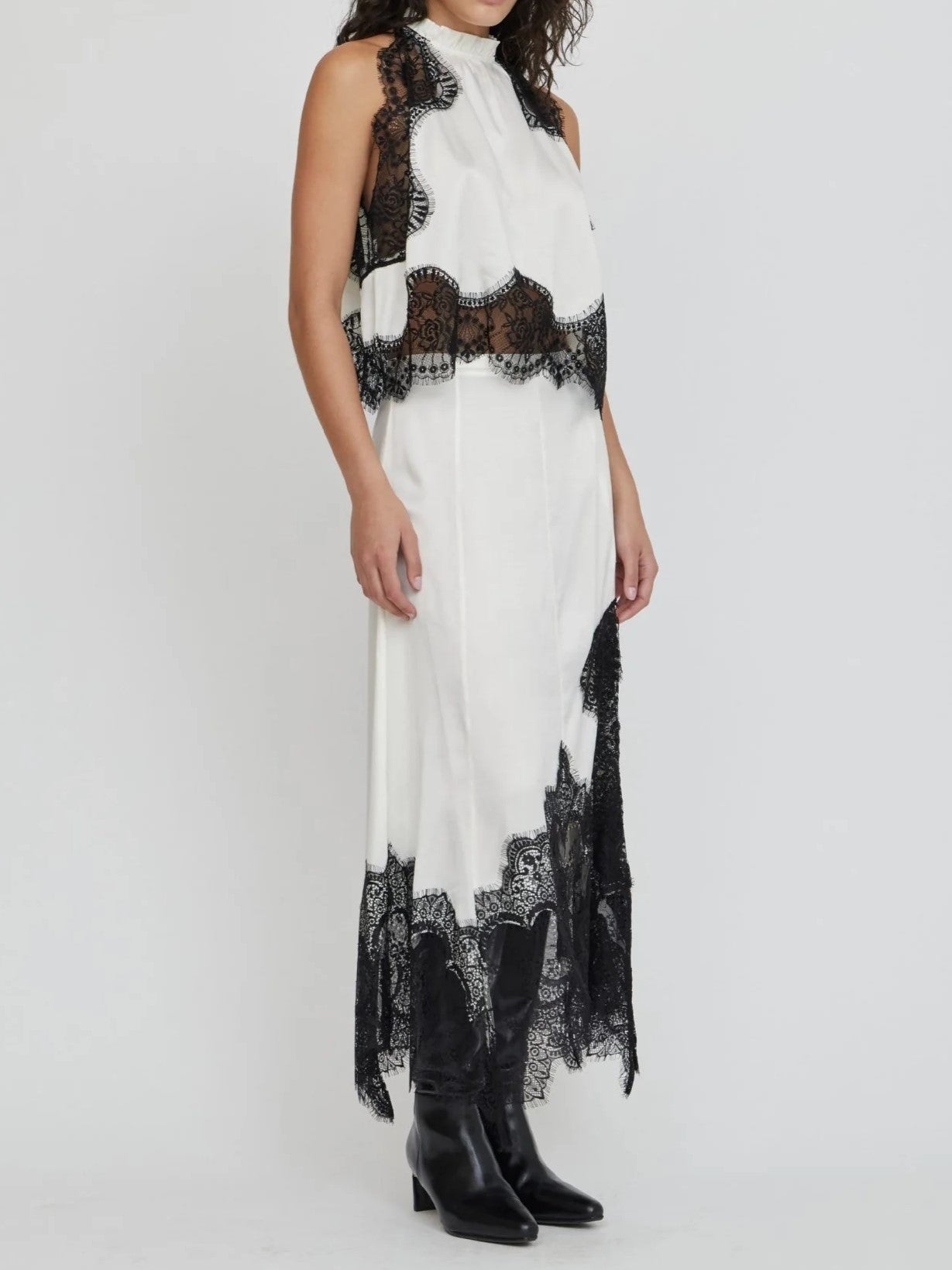 Black & White Contrast Lace Sleeveless Two-Piece Set