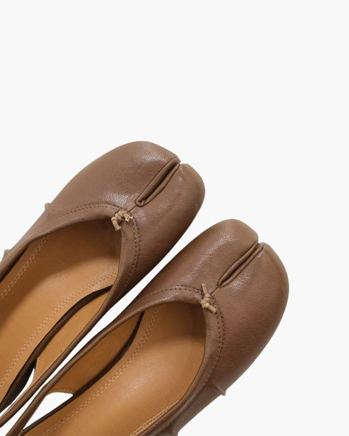 Wrinkles Tabi Sandal Pumps
