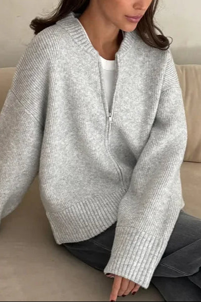 Pleated Knit O Neck Zipper Cardigan