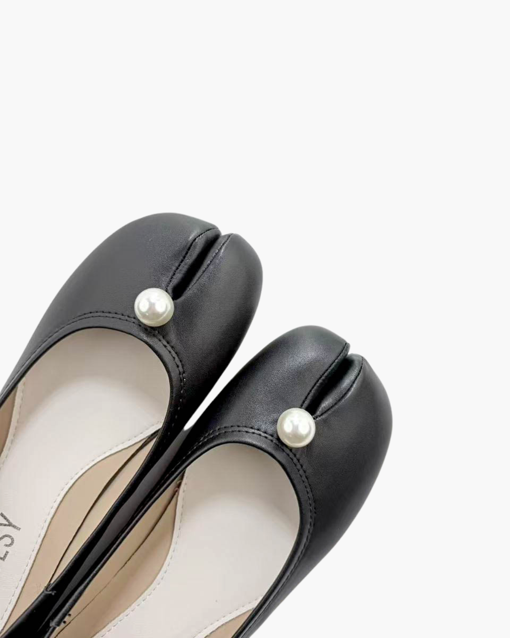 One Pearl Tabi Ballet Flats