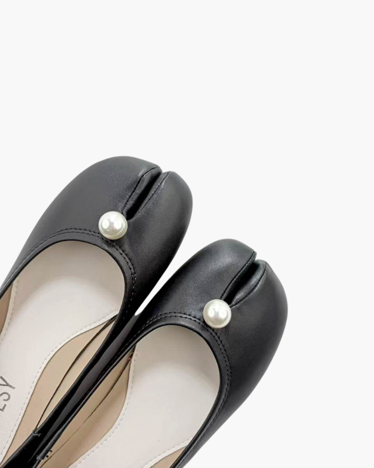 One Pearl Tabi Ballet Flats