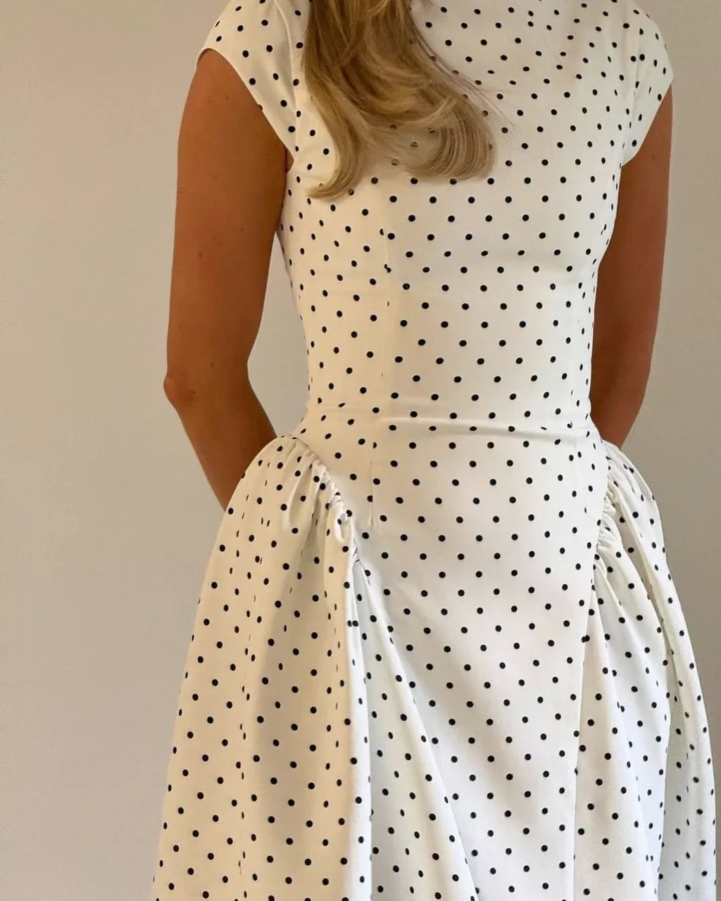 French Vintage Polka Dot Stand Collar Waist-Cinching Flare Maxi Dress | Elegant Commuter Slimming A-Line Dress