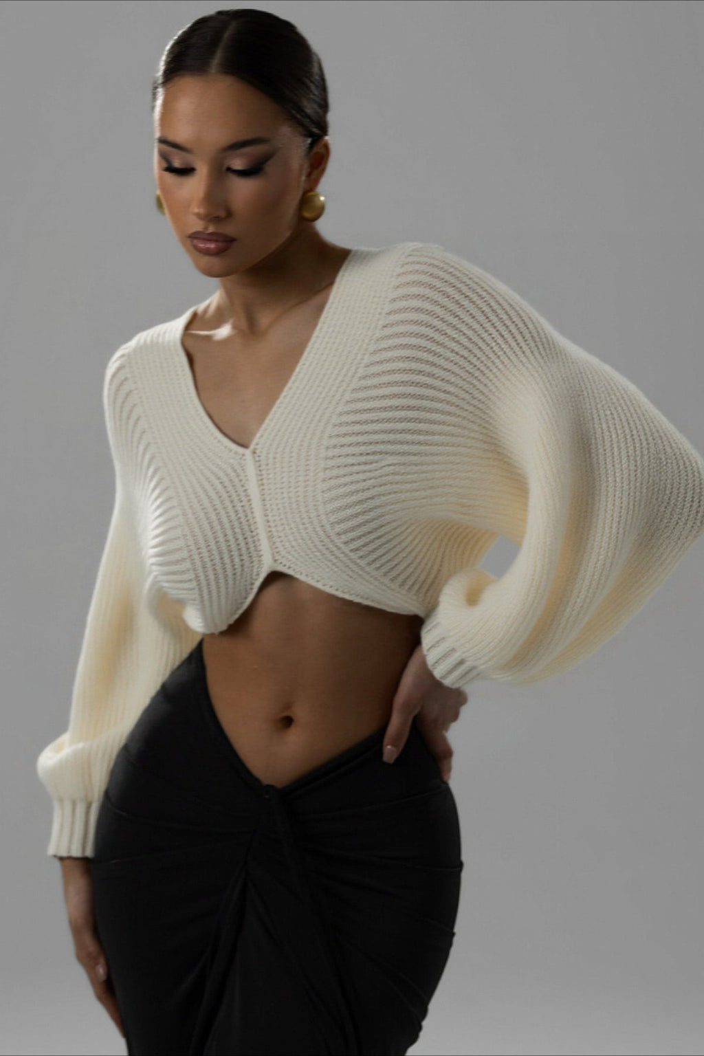 Twist Front Cropped V Neck Knit Sweater