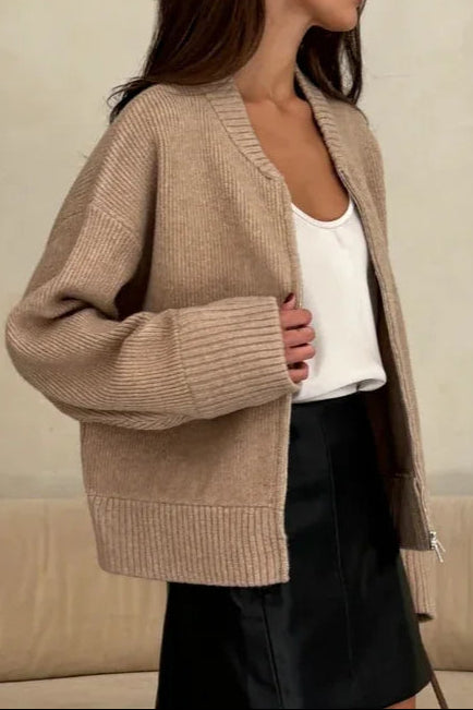 Pleated Knit O Neck Zipper Cardigan